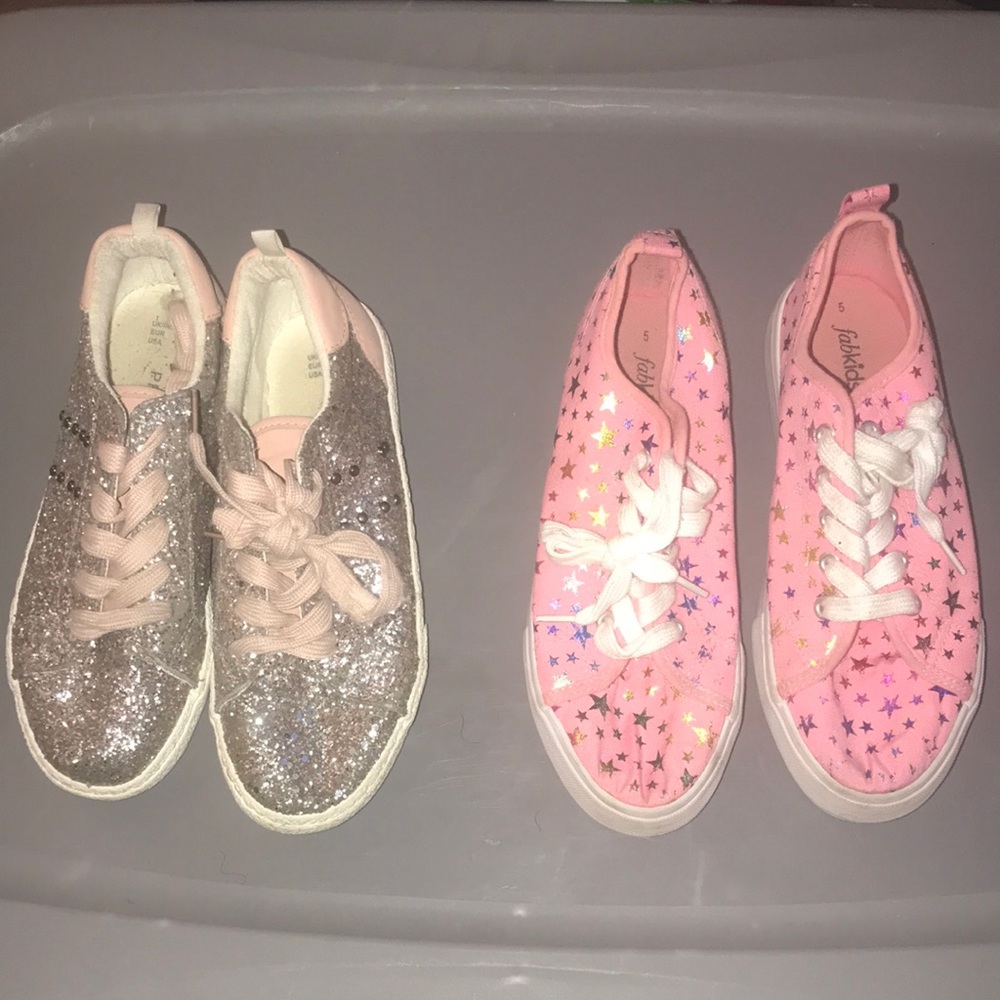2 sneaker bundle girls size 5